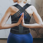 📢 50% RABATT! 🧍 Einstellbare Haltungskorrektur Bandage – mit 4 Stützstreben, 3D Lendenpolster und atmungsaktiver, rutschfester Passform