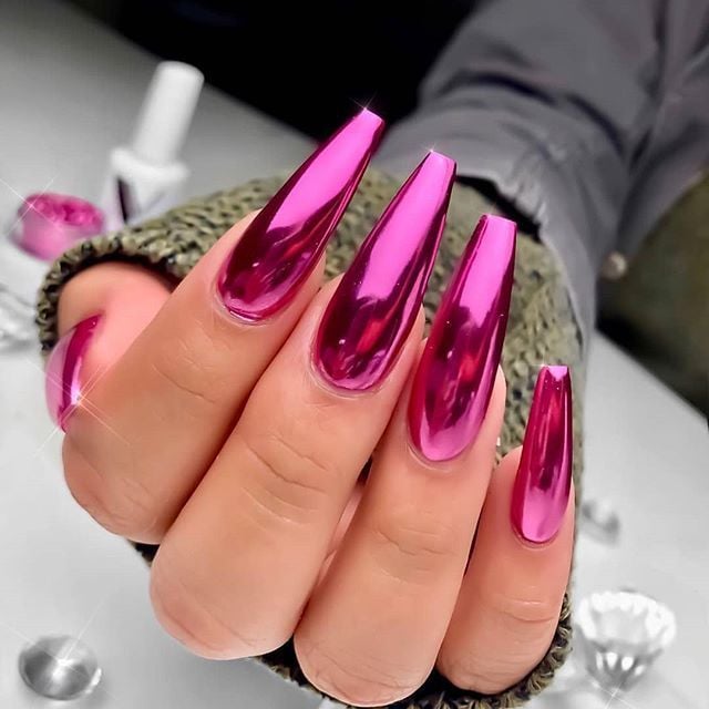 2026 Schimmernder und glamouröser metallischer Nagellack